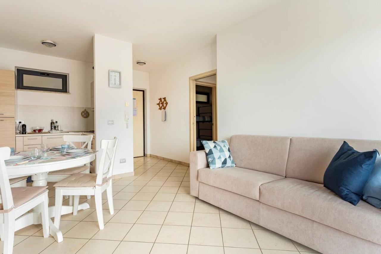 Alloggio Vista Mare - Parcheggio Gratis Pineto Exterior foto