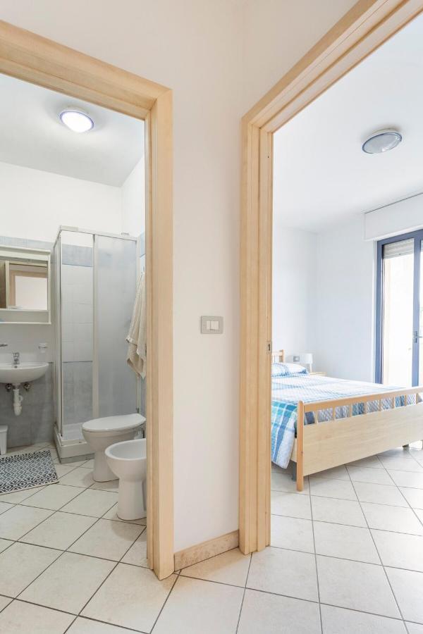 Alloggio Vista Mare - Parcheggio Gratis Pineto Exterior foto