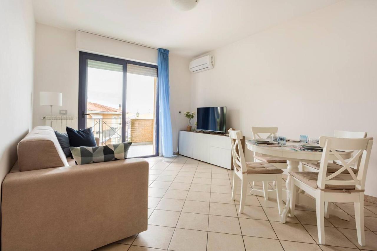 Alloggio Vista Mare - Parcheggio Gratis Pineto Exterior foto