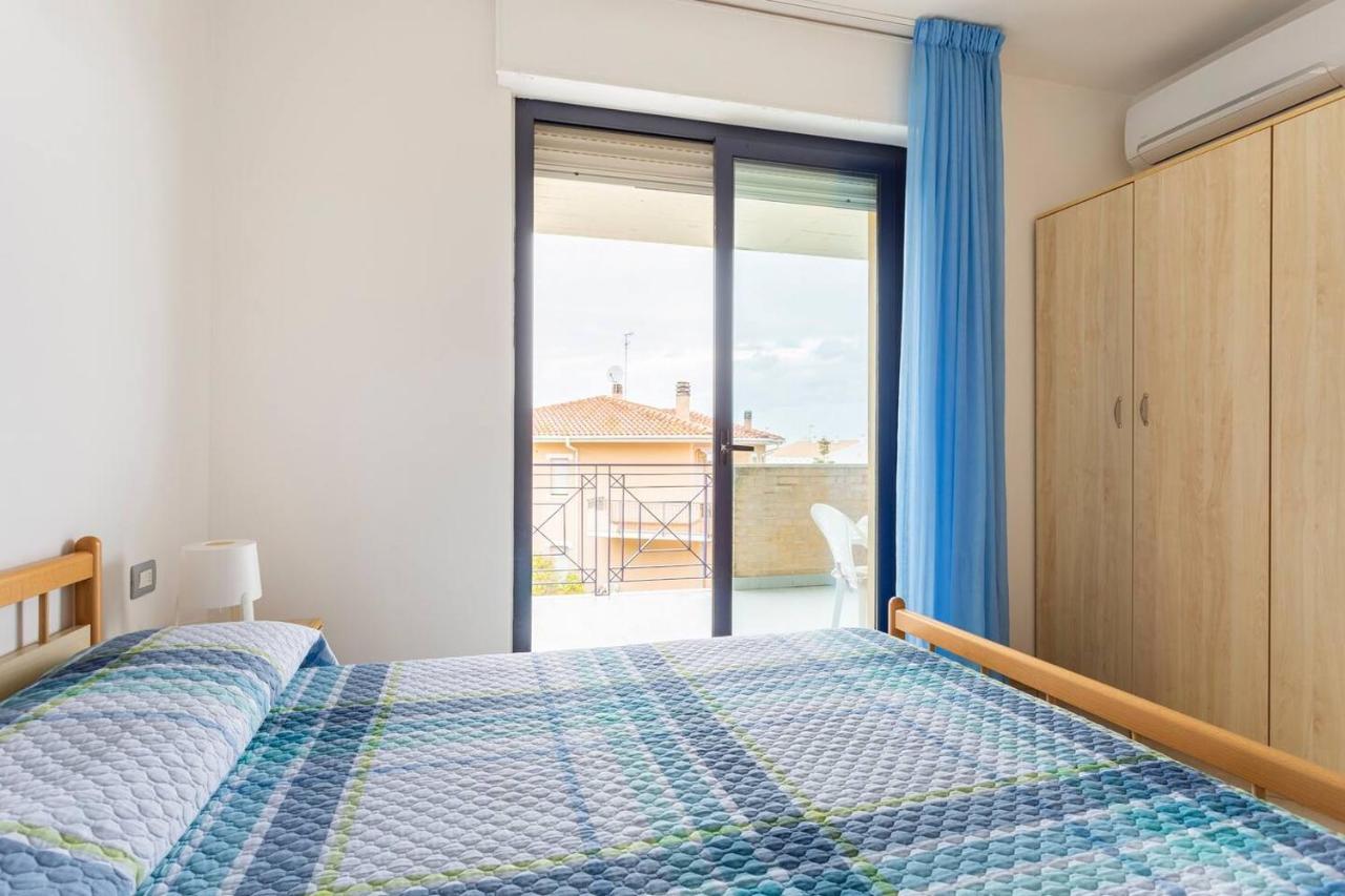 Alloggio Vista Mare - Parcheggio Gratis Pineto Exterior foto